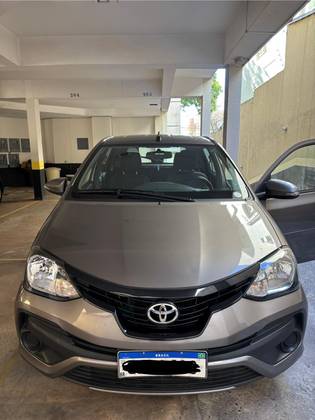 TOYOTA ETIOS 1.5 X PLUS 16V FLEX 4P AUTOMÁTICO TOYOTA ETIOS 1.5 X PLUS 16V FLEX 4P AUTOMÁTICO